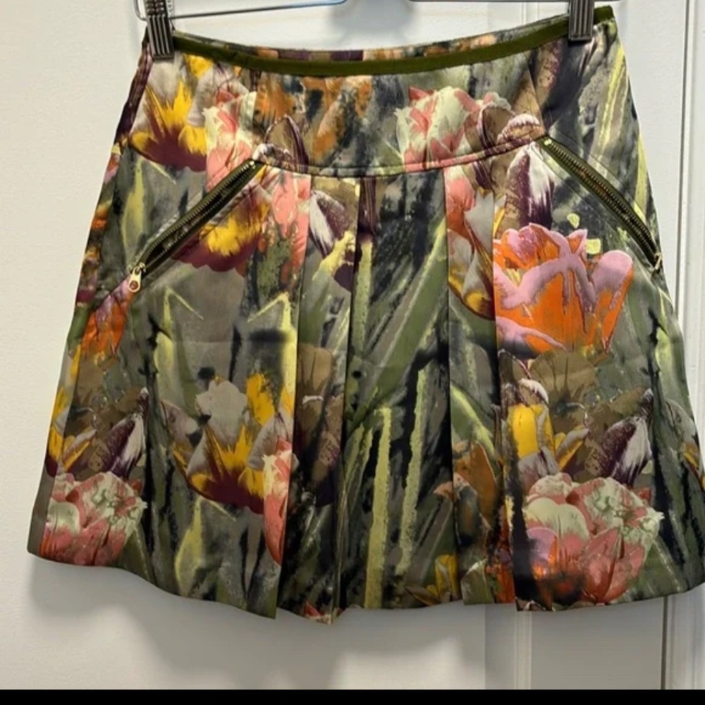 Ted Baker Floral Mini Skirt - Size 1  - EUC (Like New)